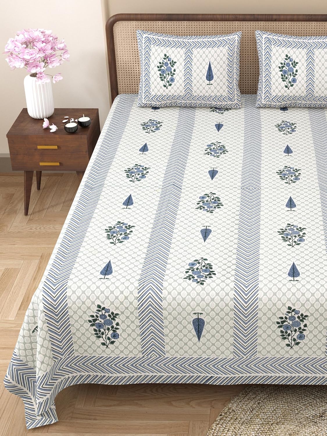 Curious Lifestyle 100% Cotton Printed Bedsheet for King Size Bed with 2 Pillow Covers – 144 TC