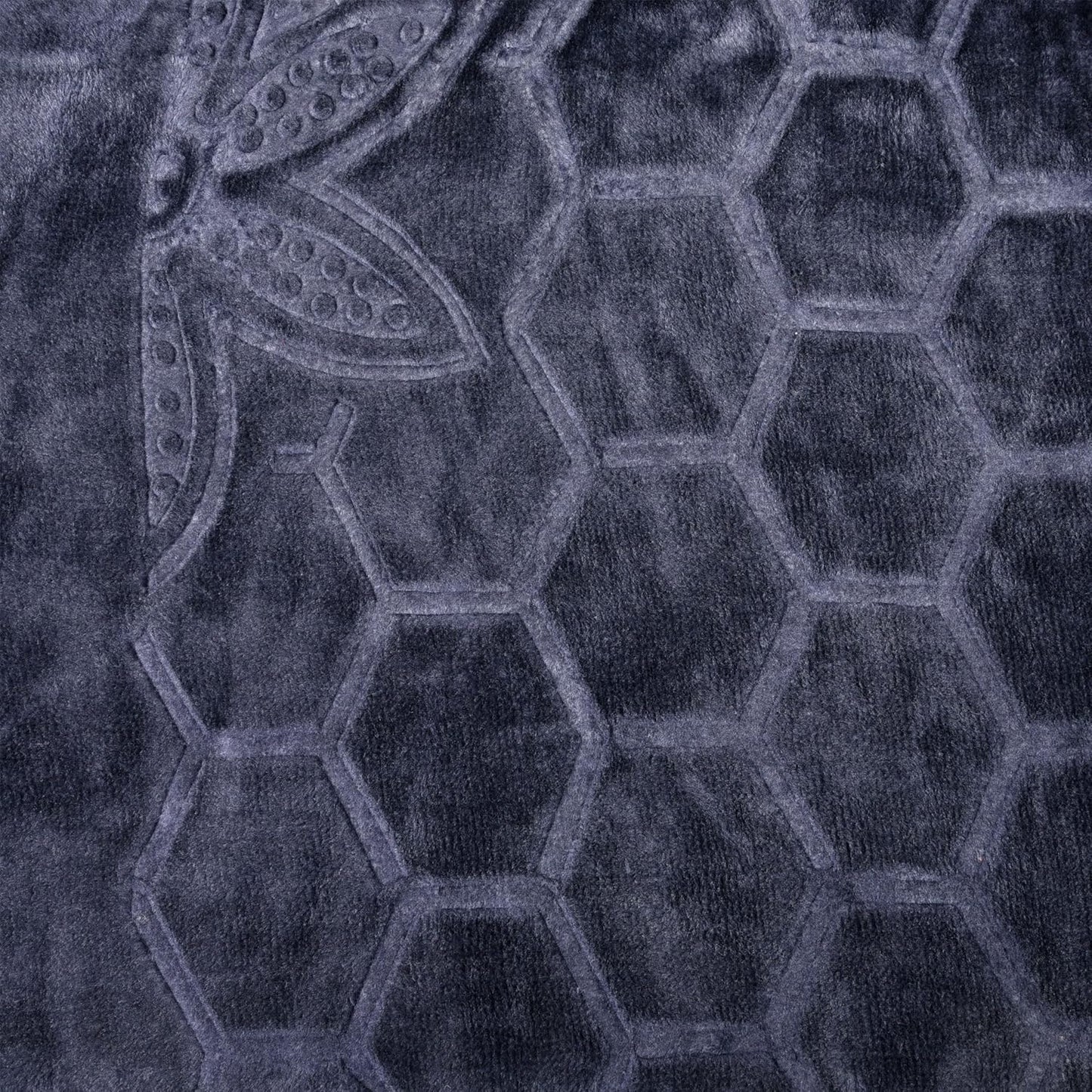 Warm mink blanket suitable for AC rooms