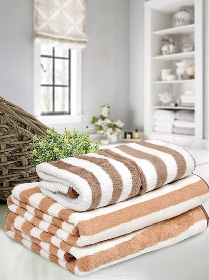 400 GSM Cotton Towels by Curious Lifestyle