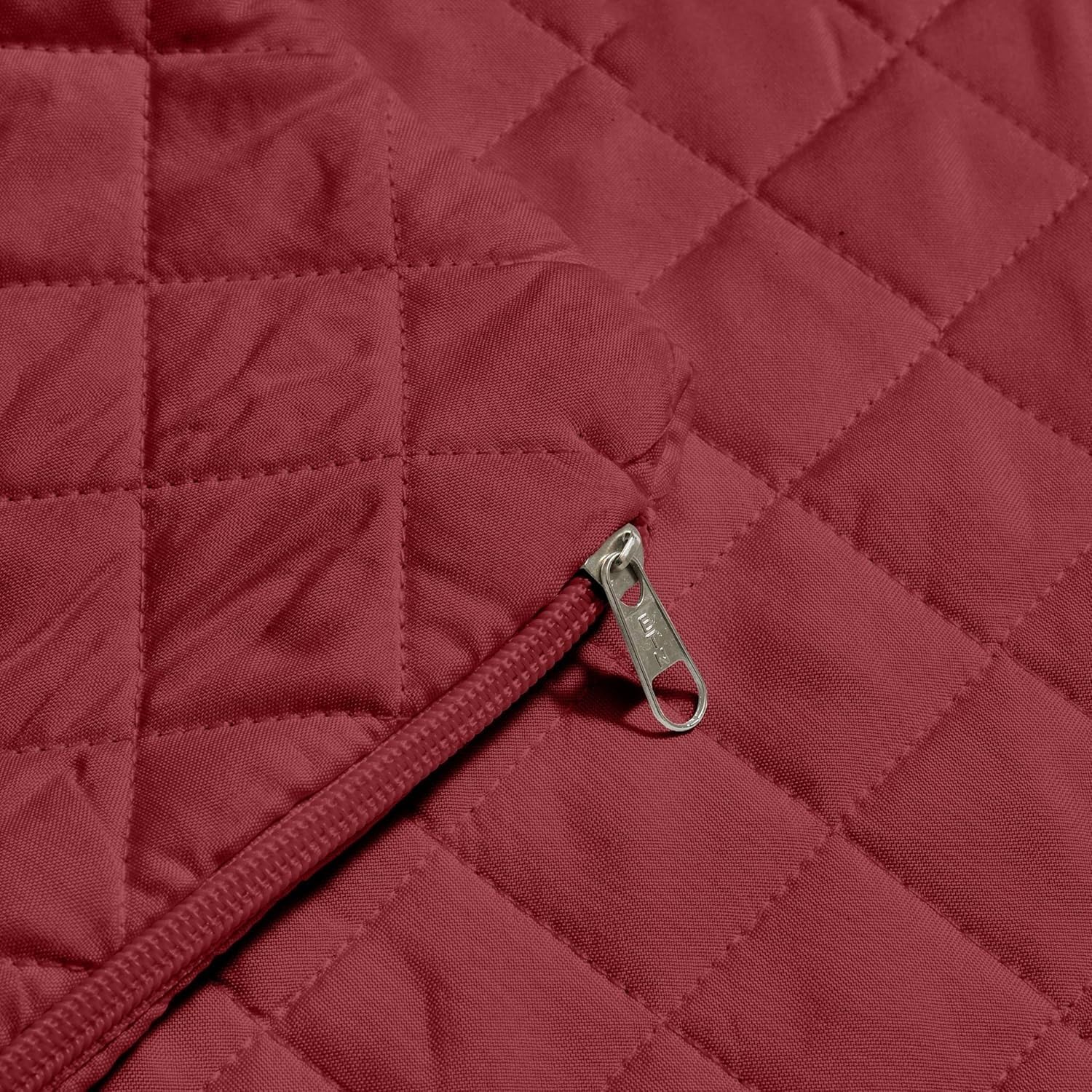 Noiseless quilted waterproof pillow case